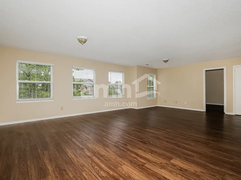 13912 Meadow Lake Dr — Photo 10