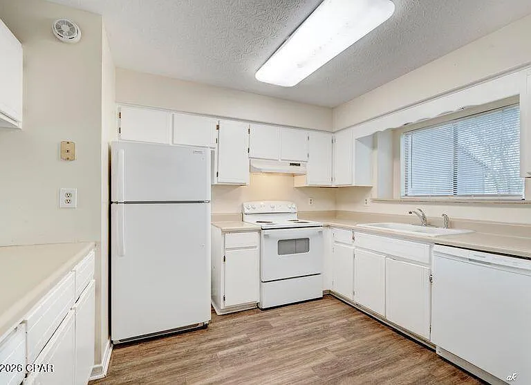306 Sukoshi Dr — Photo 18