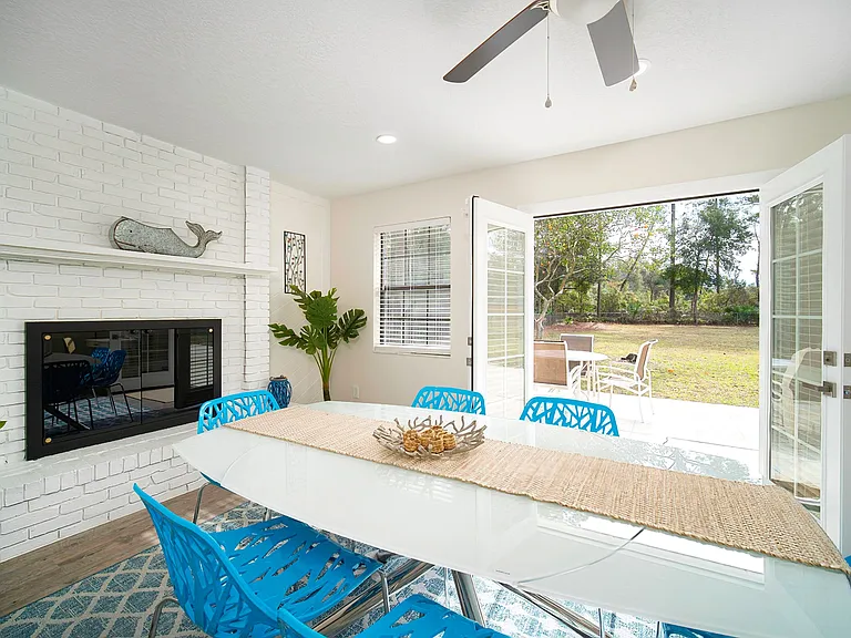 Winterhawk Dr — Photo 37