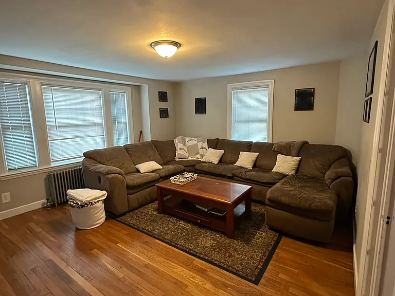 7 East St #1 — Photo 4