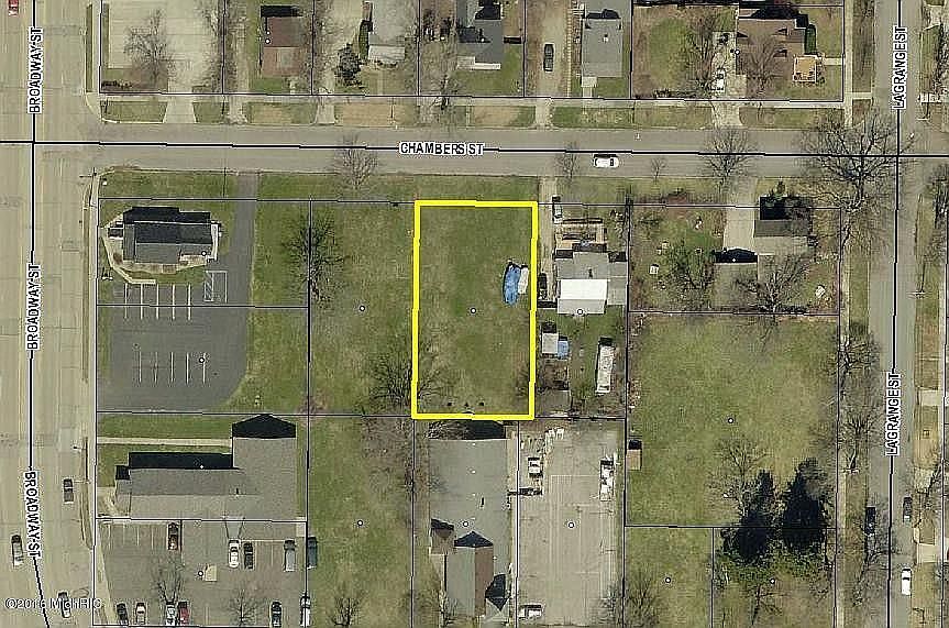 1st image of 620 Chambers St