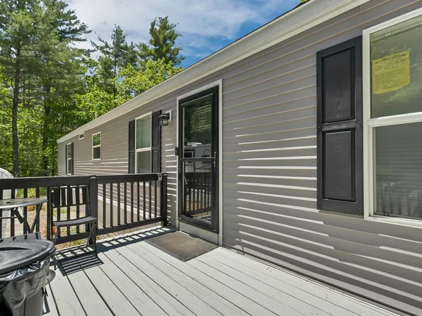 3 Oak Hill Road, Northfield, NH 03276