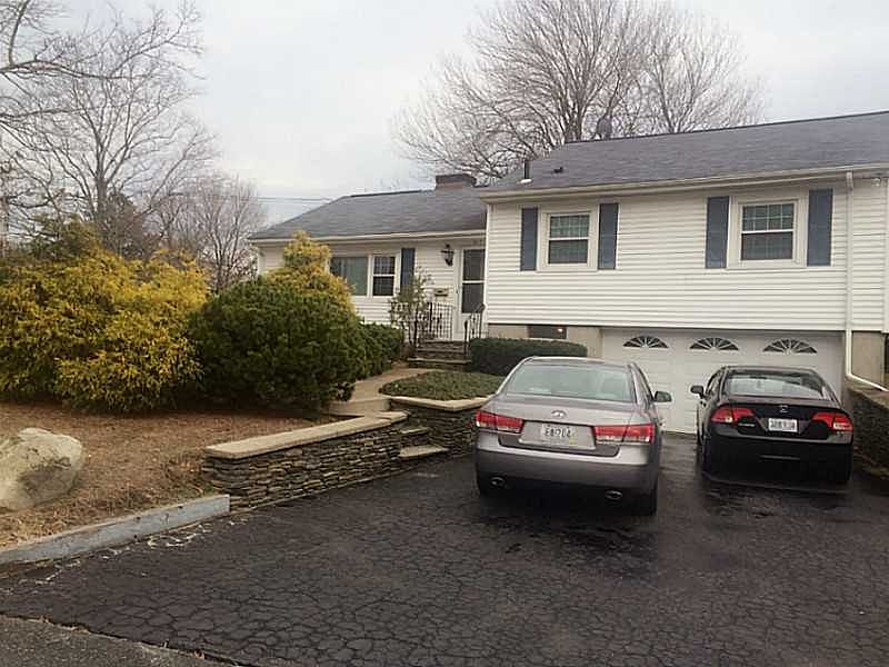 217 Poplar Dr, Cranston, RI 02920 Zillow
