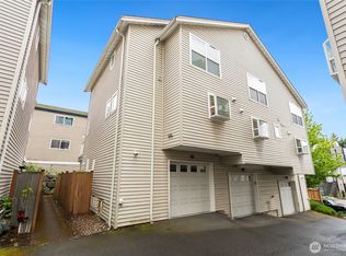 14352 Stone Ave N, Seattle, WA