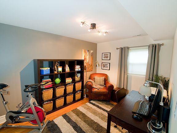 5th image of 4203 N Lawndale Ave #G