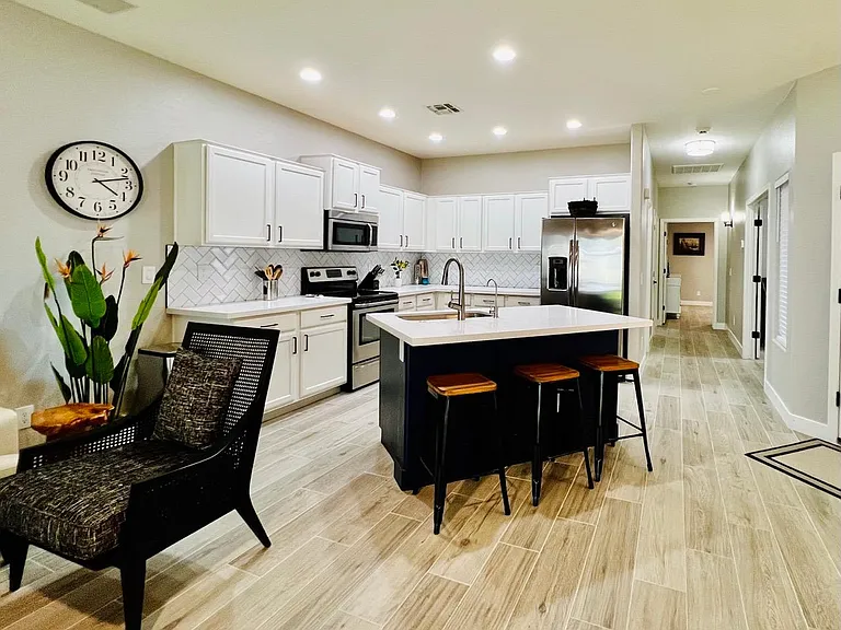 492 E Rainbow Dr — Photo 22