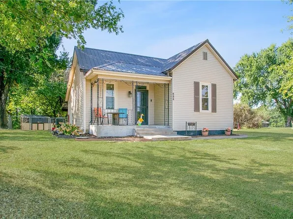 624 W Jefferson St, Clinton, MO 64735