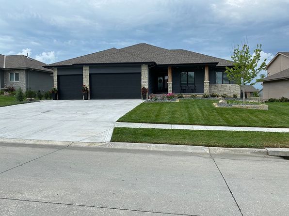21318 Castlerock Ln