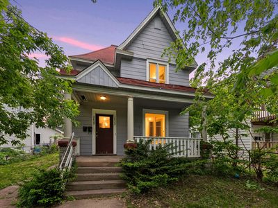 2420 10th Ave S, Minneapolis, MN, 55404