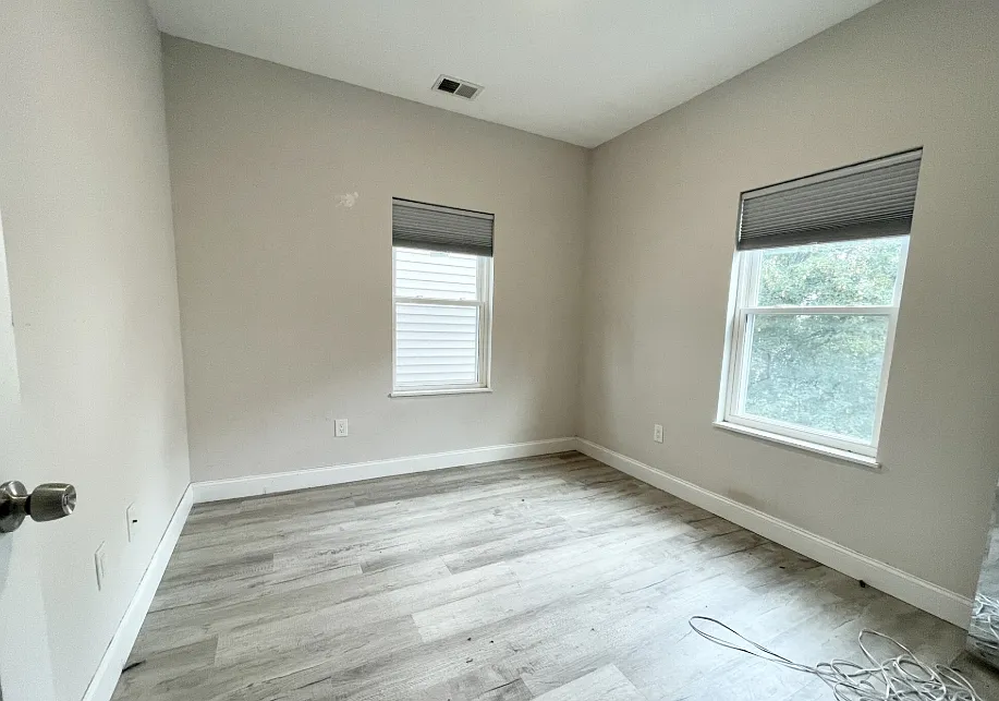 5 bed, 1500 sqft, $9,000 — Photo 4