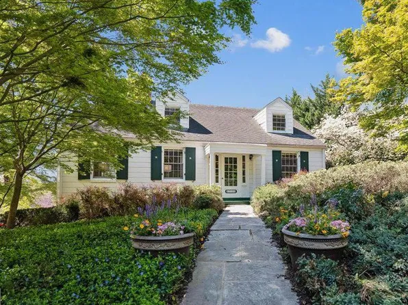 6500 Brookes Hill Ct, Bethesda, MD 20816