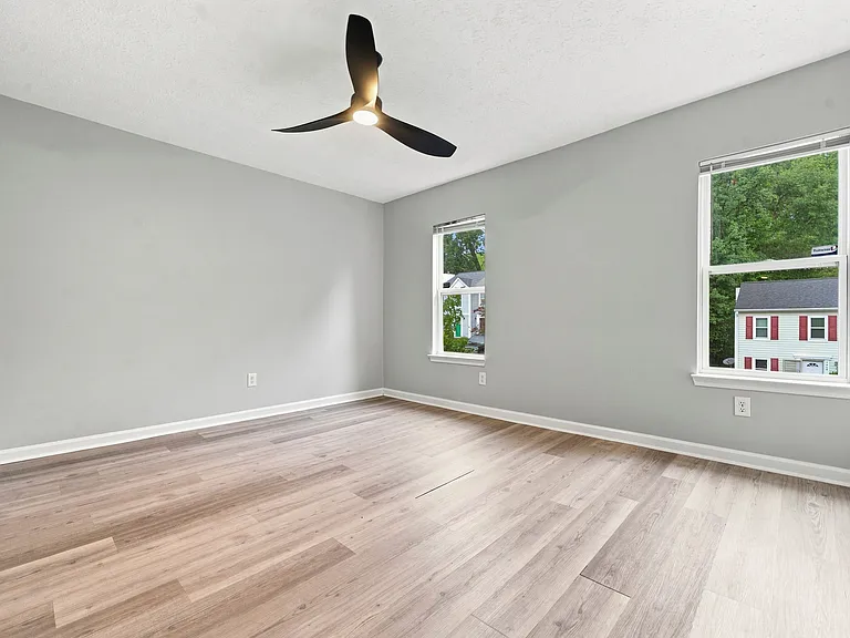 1909 Shenandoah Valley Ln SE — Photo 14