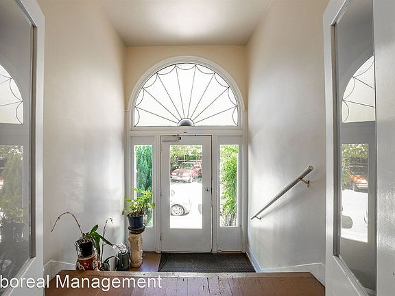 3rd image of 1627 Belmont Ave #5