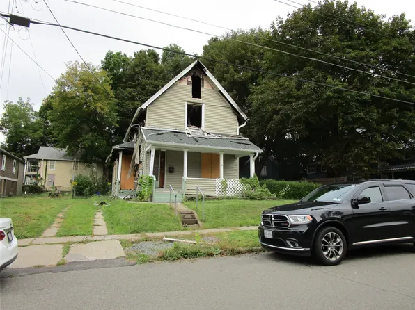5 Parsons Ave, Endicott, NY 13760