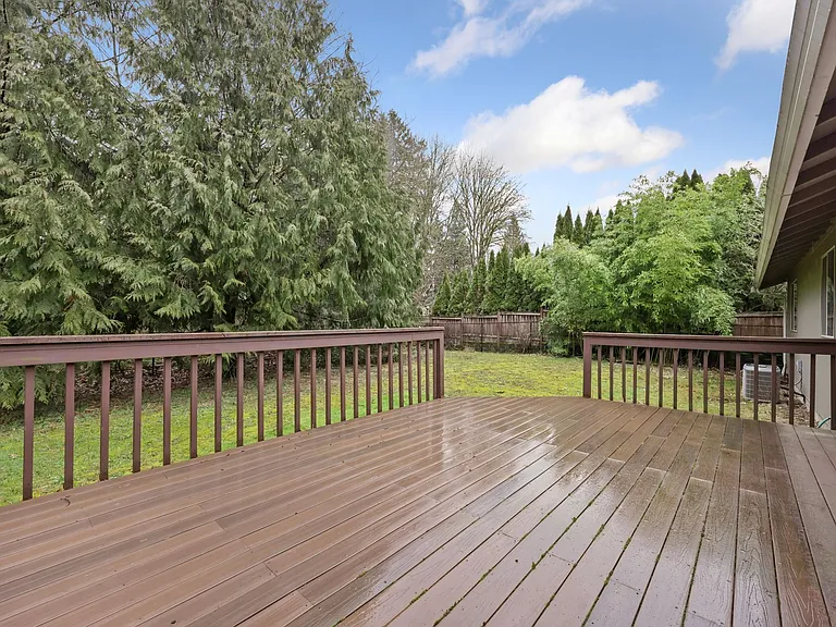 1012 Irving St SW — Photo 27