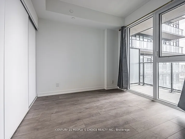 270 Dufferin St #713 — Photo 15