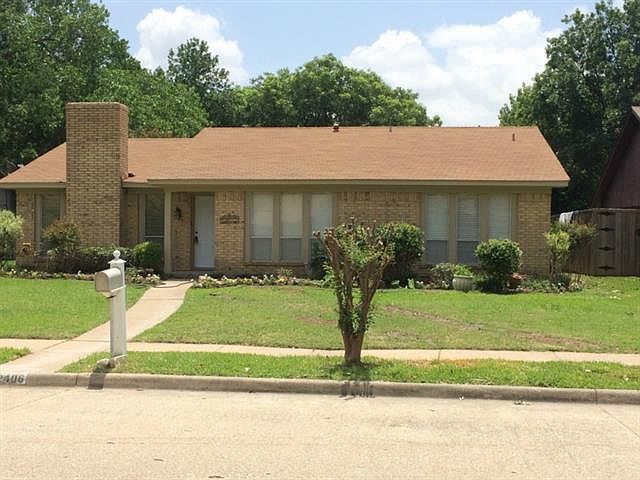1st image of 2406 Emerson Dr