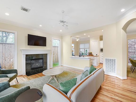 5th image of 2828 W Holcombe Blvd #I