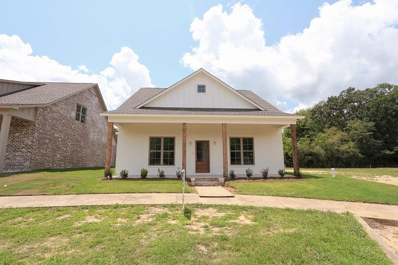 1st image of 138 Northgate Cir