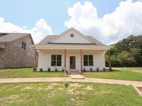 138 Northgate Cir, Saltillo, MS 38866