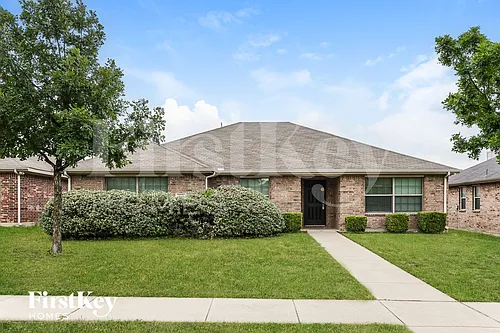 610 Canvas Ct Photo 1