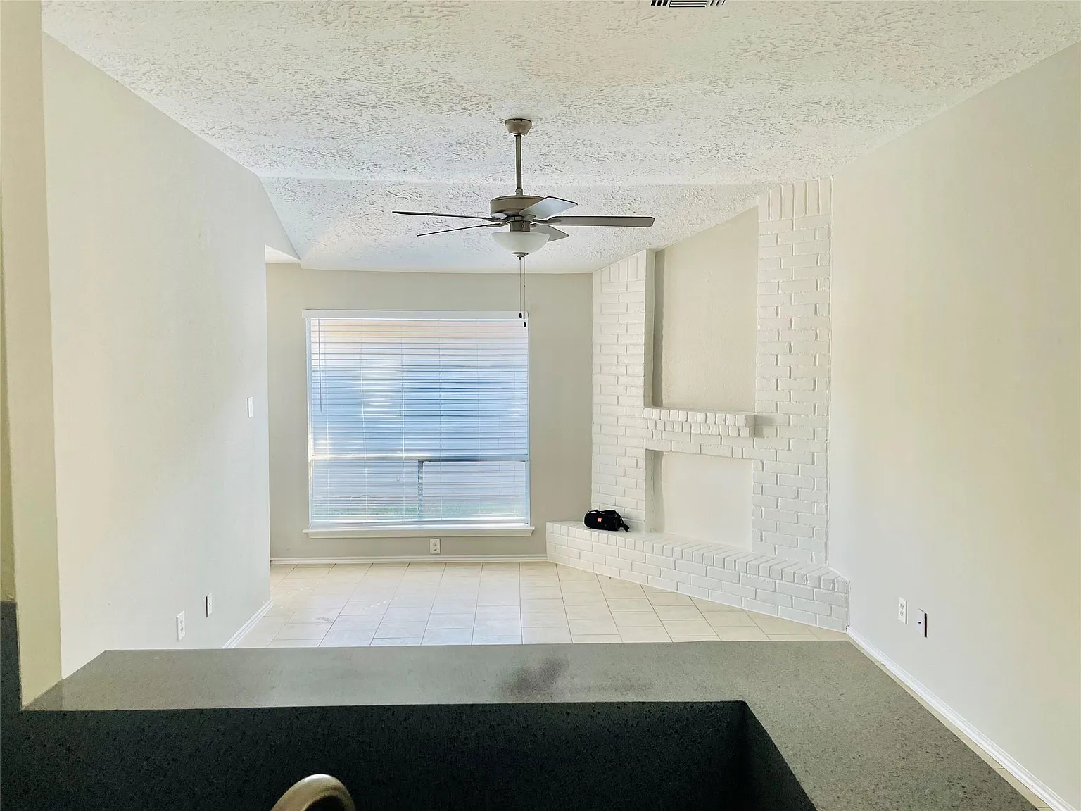 2 bed, 2.0 bath, 1214 sqft, $1,590 — Photo 3