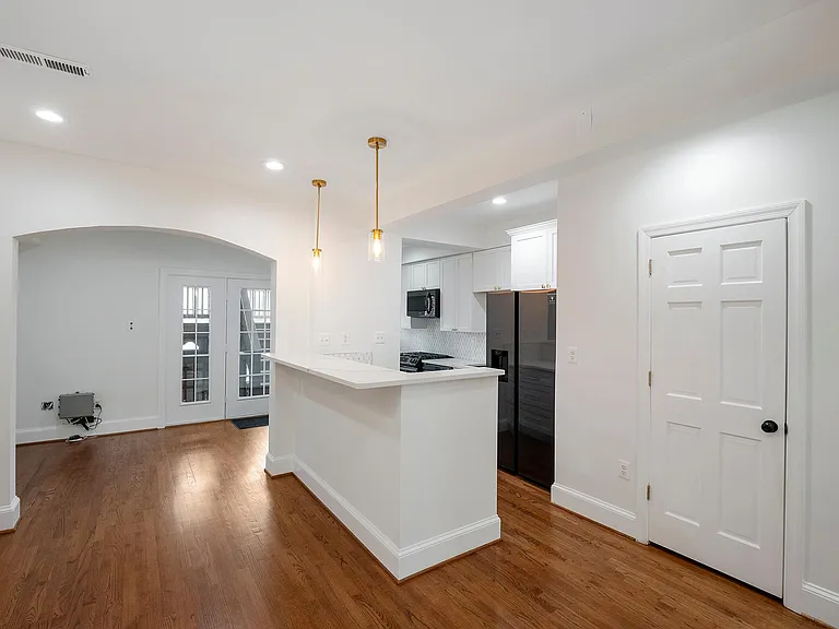 730 Newton Pl NW #1 — Photo 8