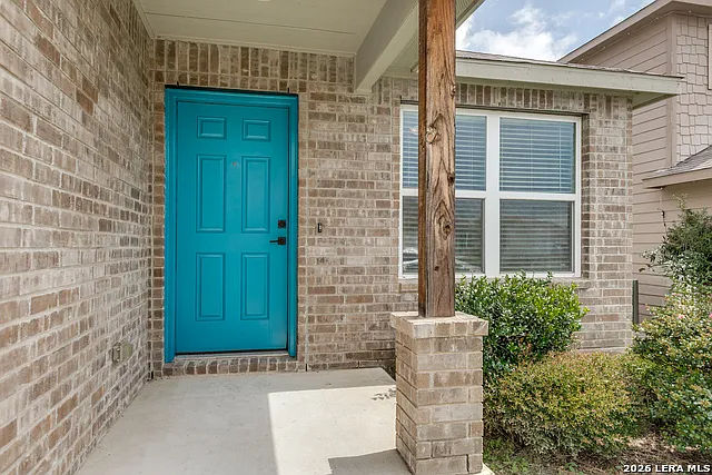 9019 Gibbons Trce — Photo 3
