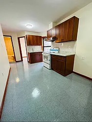 123 Mott Street