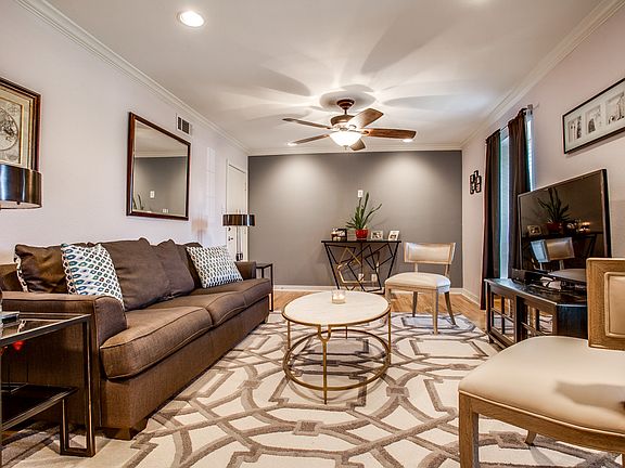 2nd image of 5234 Fleetwood Oaks Ave APT 220
