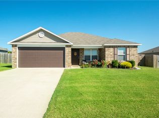 809 NW Evans Cir, Bentonville, AR 72713