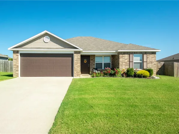 809 NW Evans Cir, Bentonville, AR 72713
