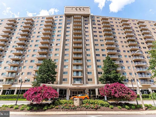 1225 Martha Custis Dr APT 417, Alexandria, VA 22302