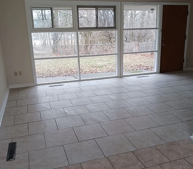 1681-1683 Brentwood Dr #1681 — Photo 8