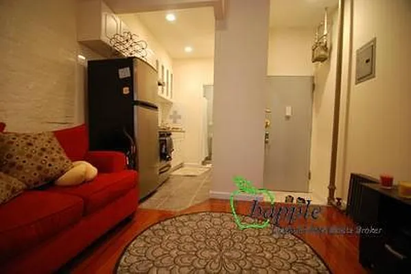 Rented by Bapple | media 59