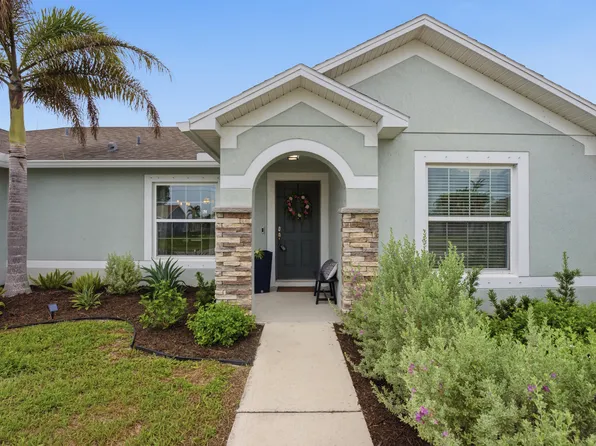 183 SW NORTH WAKEFIELD Circle, Port St Lucie, FL 34953