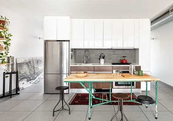 Sold by Compass | media 10