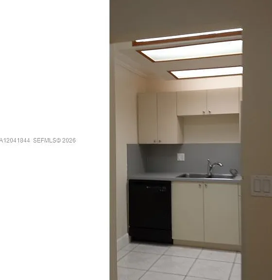 8610 SW 149th Ave #504 — Photo 8
