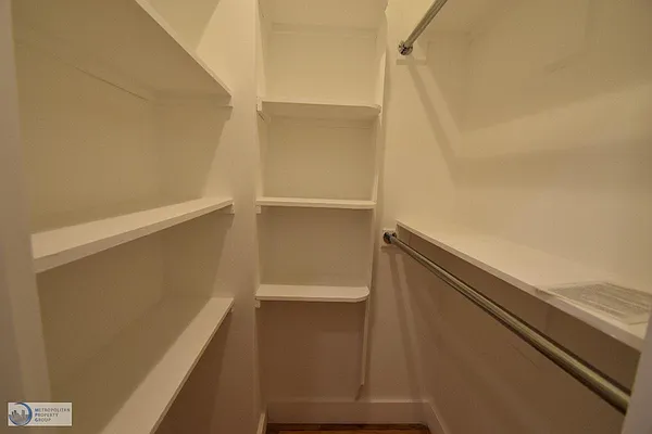 Rented by Metropolitan Property Group | media 30