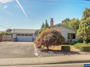 1677 SE Miller Ave, Dallas, OR 97338