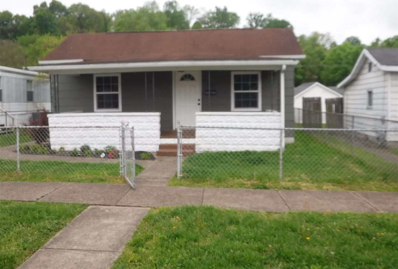 813 13th St, Kenova, WV 25530 Zillow