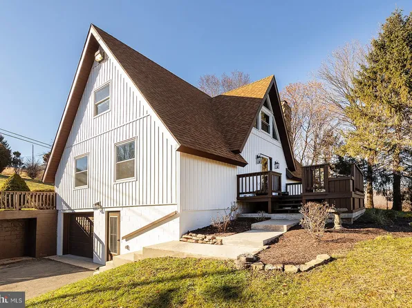 40 Glenview Ln, Keyser, WV 26726