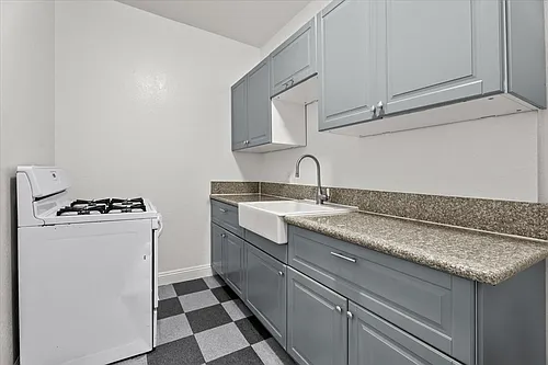 Madison Apartments Photo 1