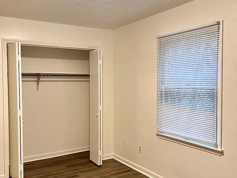 1477 Sandy Cir — Photo 17