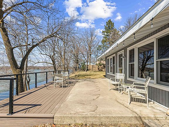 4th image of 12464 Shorewood Beach Rd
