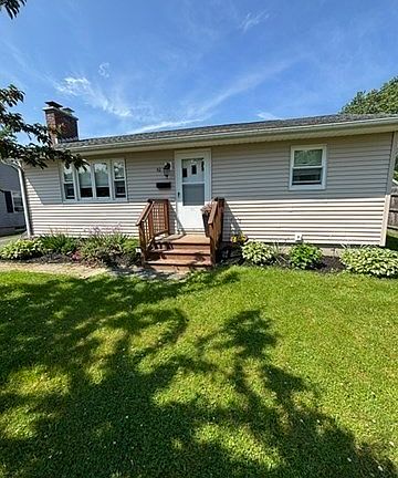 2nd image of 61 Allengate Ave
