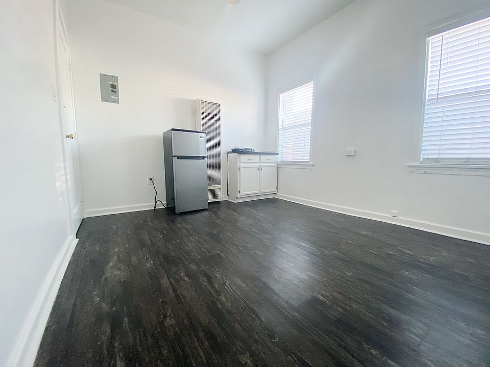 1st image of 615 S Glendale Ave APT 3