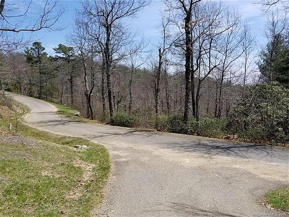 3rd image of 371 Sahalee Trl