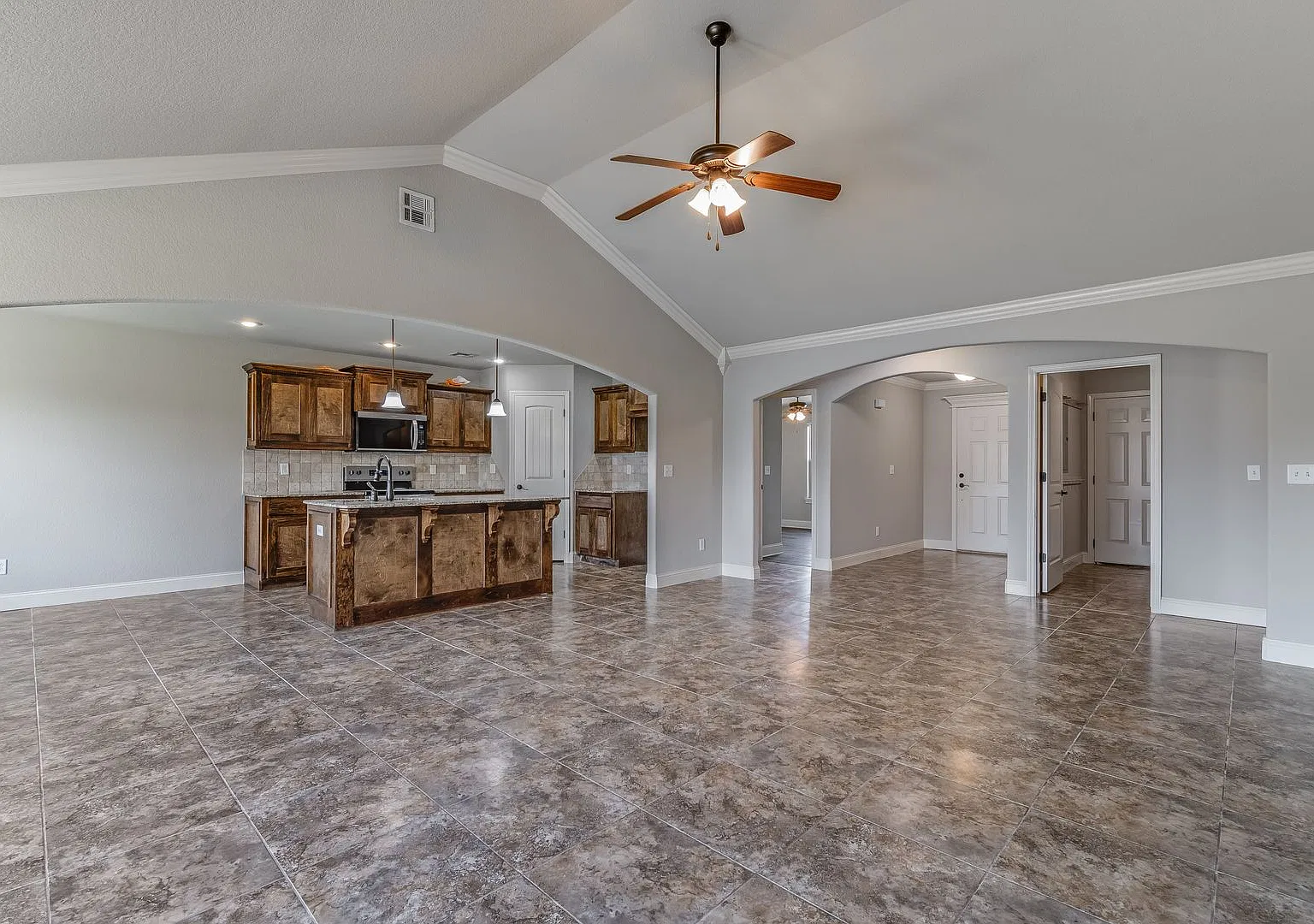 Welcome to your stunning home — Photo 3