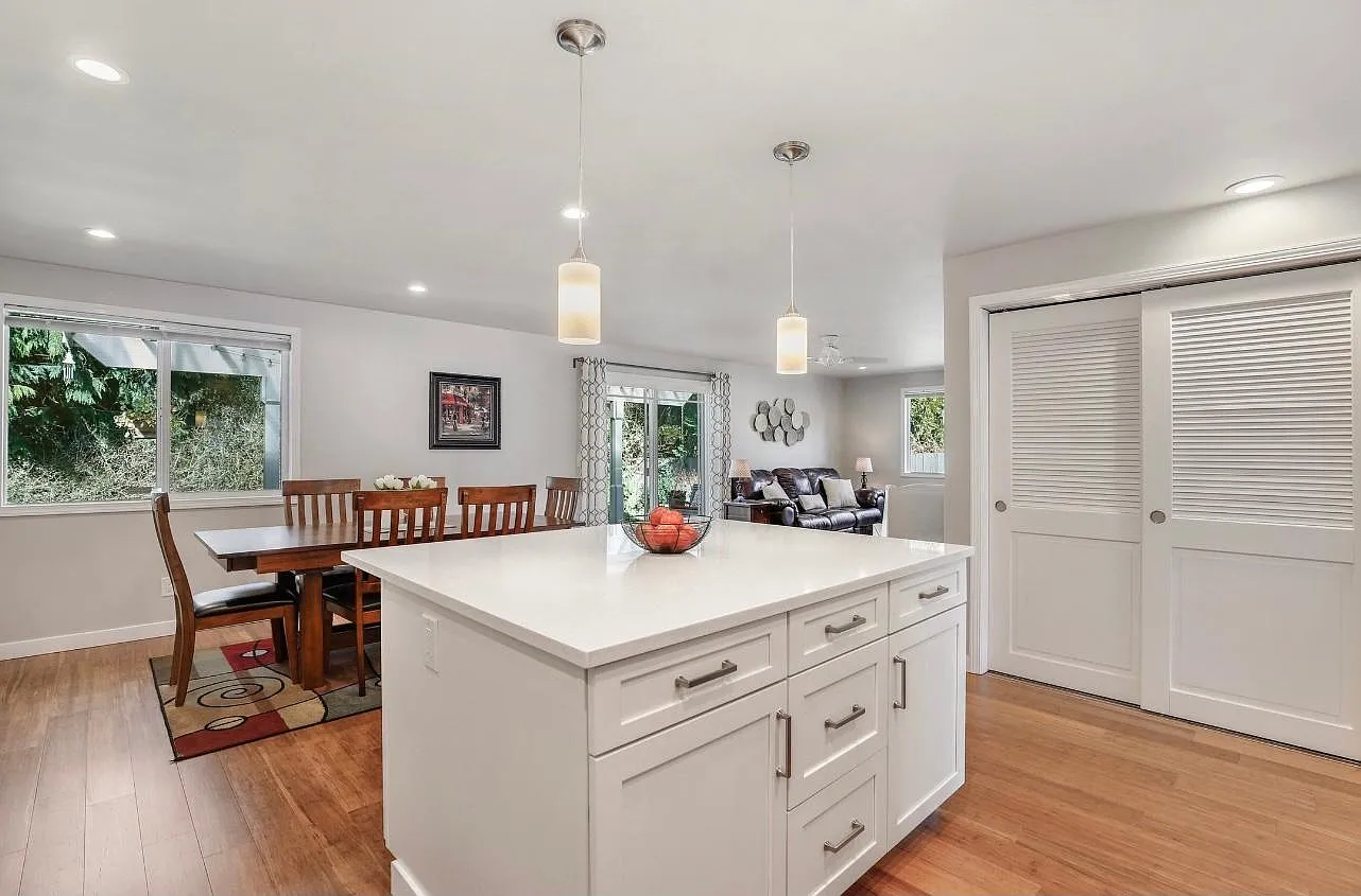 3 bed, 1520 sqft, $3,950 — Photo 4